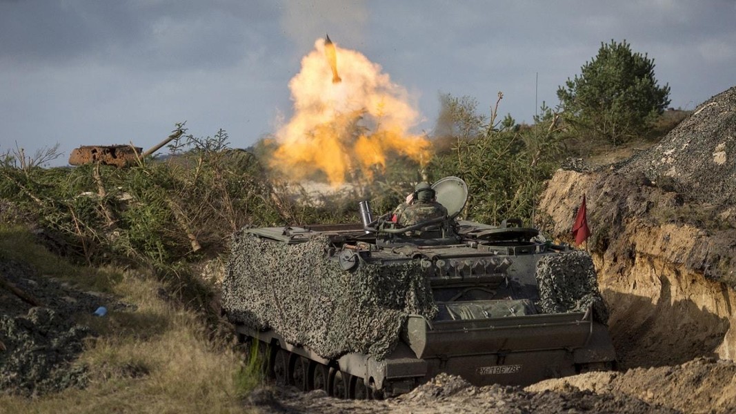 Ukraine không hài lòng khi chỉ nhận được thiết giáp M113 thay vì xe tăng Leopard 2A4