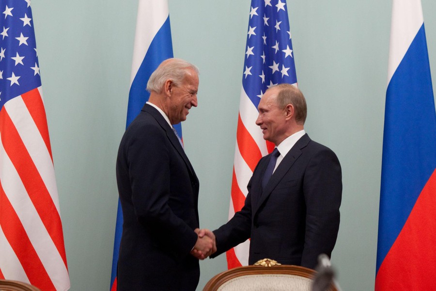 Tổng thống Biden không thể thống nhất phương Tây chống lại Nga vì... ông Trump