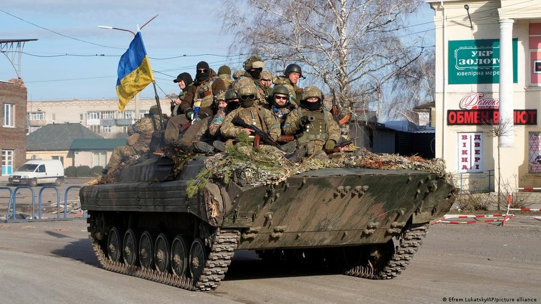 Cuộc tấn công Kherson của Ukraine bị trì hoãn vì lý do bất ngờ