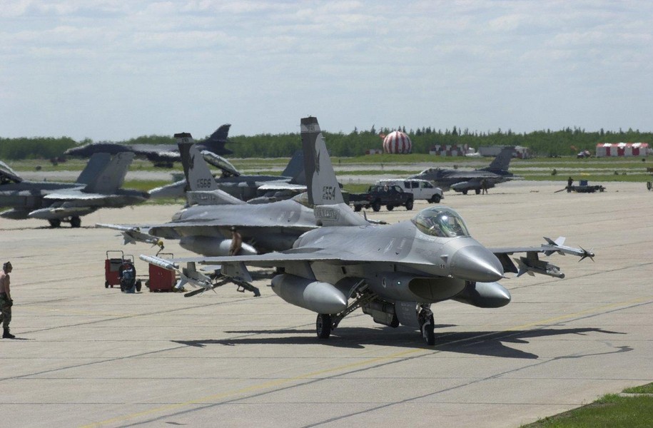 Tiêm kích cho Không quân Ukraine đã được phương Tây quyết định và đó không phải F-16?