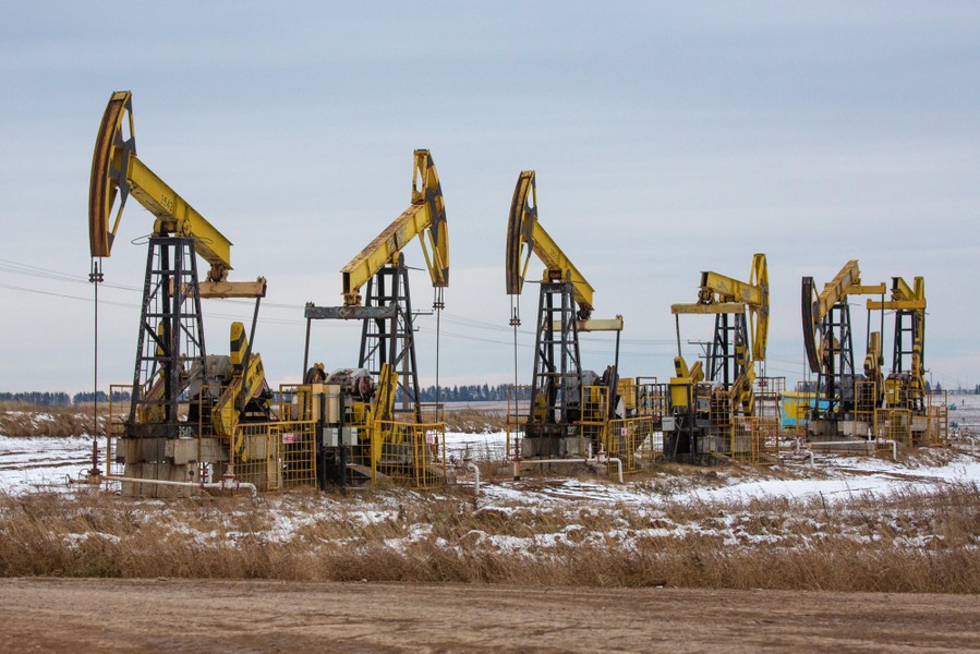 Mỹ quyết trừng phạt các quốc gia không tuân thủ áp giá trần dầu mỏ Nga