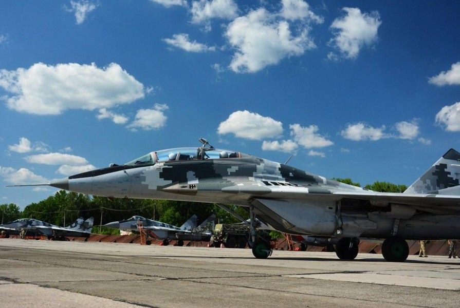 'Bật mí' cách tiêm kích MiG-29 Ukraine phóng được tên lửa chống radar AGM-88 HARM