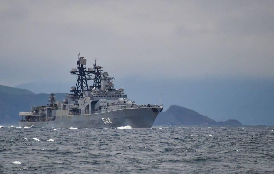 Hạm đội Thái Bình Dương Nga cho thấy 'lửa và cuồng nộ' gần biên giới Mỹ