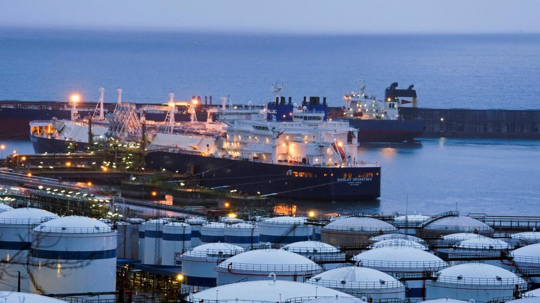 EU đối mặt vấn đề lớn do tàu chở dầu Nga án ngữ eo biển Đan Mạch