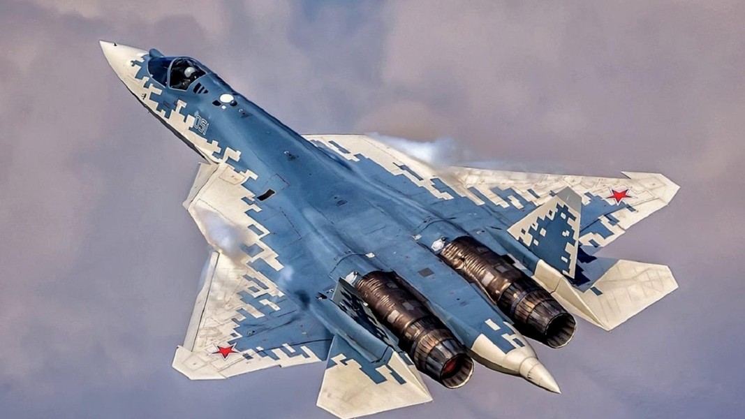Khả năng cơ động siêu tưởng mang lại ưu thế cực lớn cho tiêm kích tàng hình Su-57