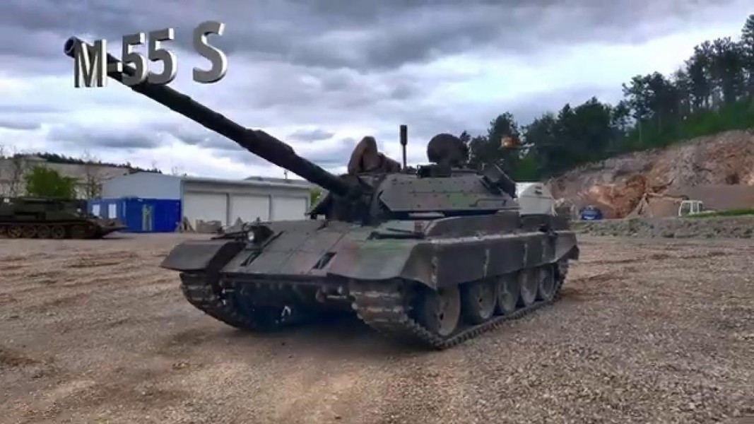 Ukraine 'kêu trời' trước loại xe tăng đặc biệt được đồng minh viện trợ