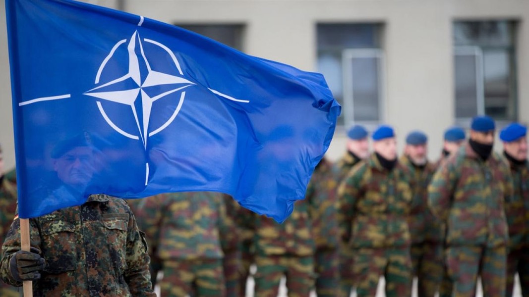 'Mỹ không nên để Ukraine gia nhập NATO trong bất kỳ trường hợp nào'