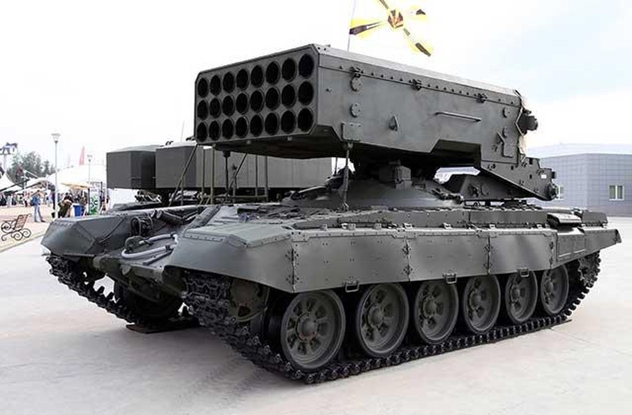 Quân đội Nga nhận hàng loạt tổ hợp TOS-1A Solntsepek giữa tình hình nóng