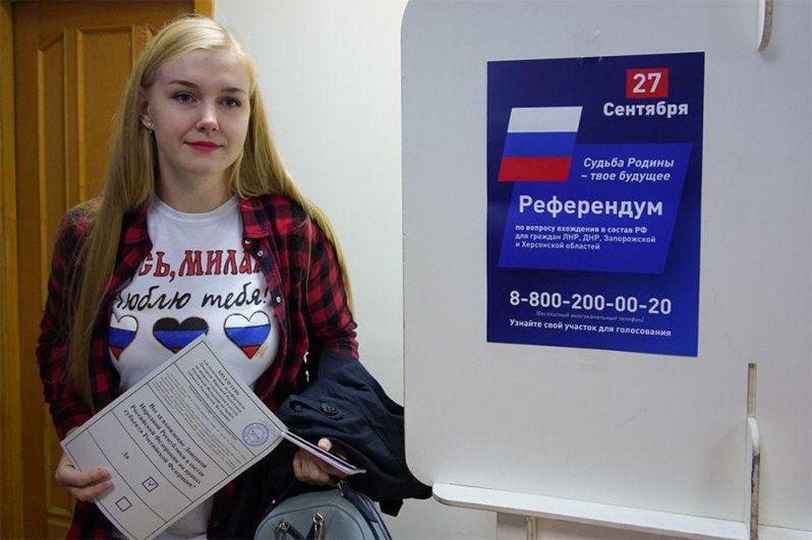 Nga bất ngờ hoãn sáp nhập các vùng lãnh thổ Ukraine đã 'trưng cầu dân ý'