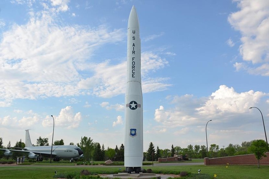 Nga 'ra đòn' buộc Mỹ hoãn thử tên lửa hạt nhân tối tân LGM-35 Sentinel