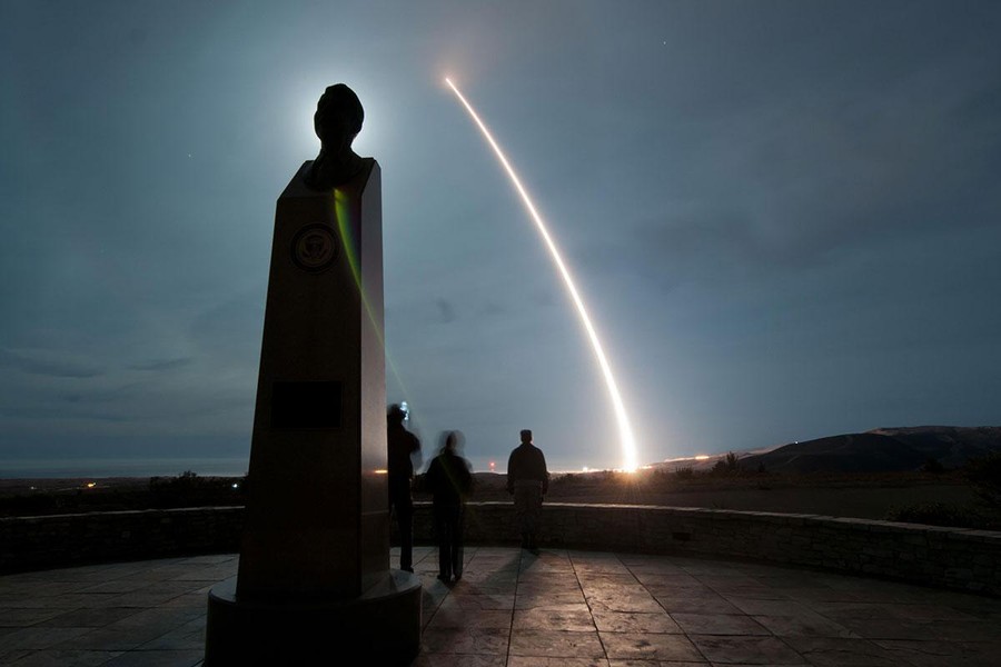 Nga 'ra đòn' buộc Mỹ hoãn thử tên lửa hạt nhân tối tân LGM-35 Sentinel