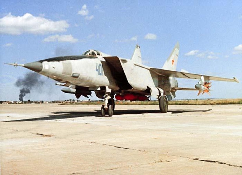 Nga thấy ‘nhớ’ tiêm kích MiG-25BM khi thiếu phương tiện trấn áp phòng không mặt đất?