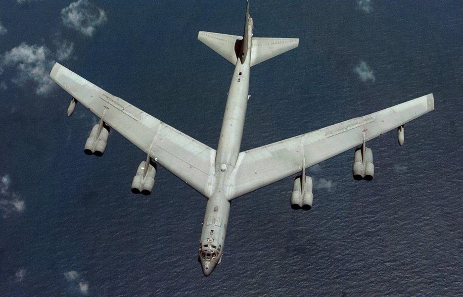 Pháo đài bay B-52 sẽ hoạt động tới... 100 năm nhờ bản nâng cấp B-52J cực mạnh
