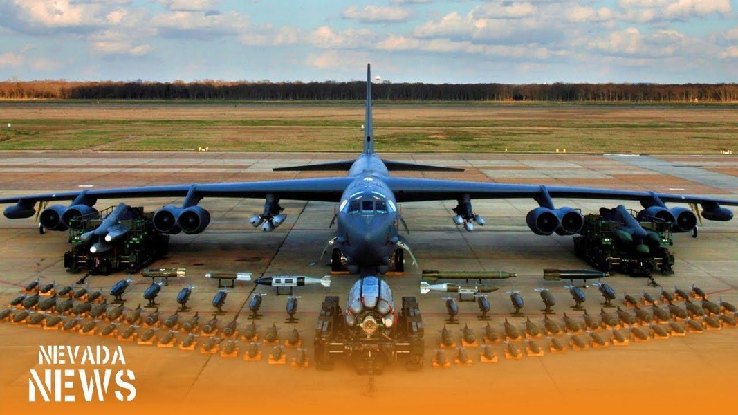 Pháo đài bay B-52 sẽ hoạt động tới... 100 năm nhờ bản nâng cấp B-52J cực mạnh