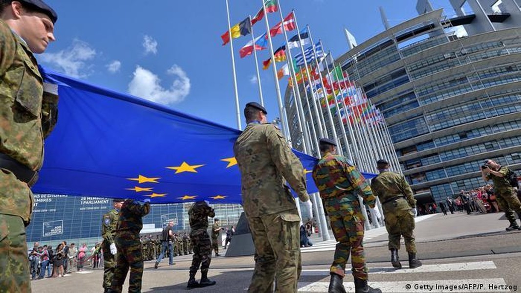 Lời tiên tri của Ngoại trưởng Lavrov về động thái quân sự của EU bắt đầu thành sự thật