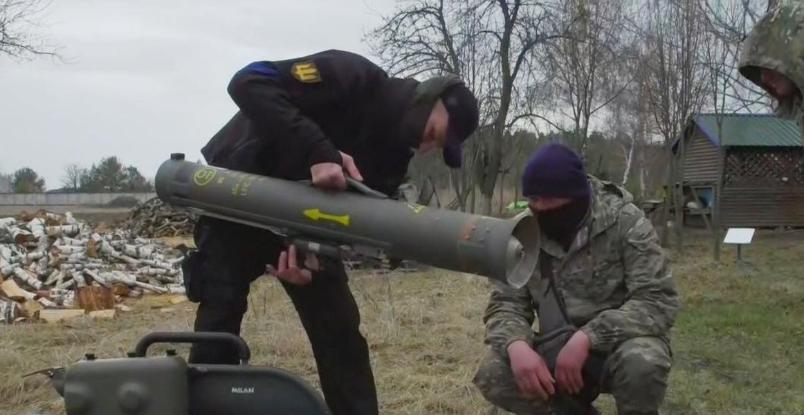 Pháp tăng cường loạt vũ khí hạng nặng tối tân cho Ukraine