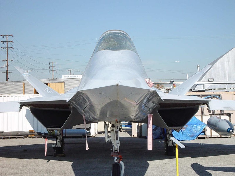 Nhật Bản gần như đã chế tạo một tiêm kích tàng hình YF-23 mới?