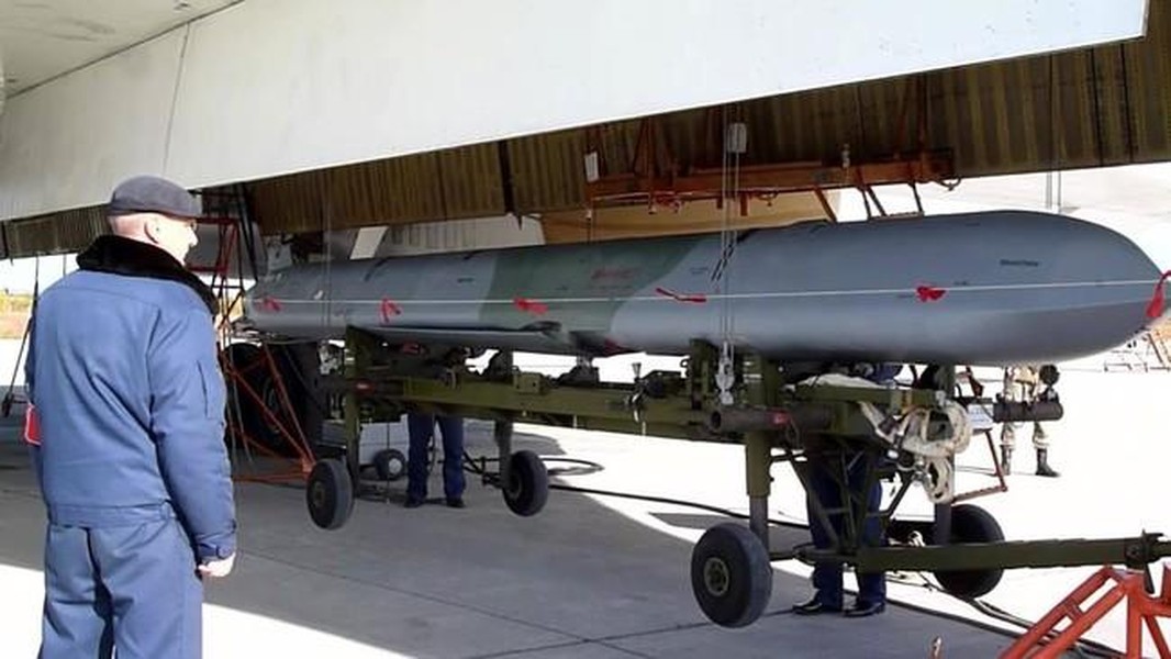 Tên lửa hành trình Kh-101 Nga có cụm thiết bị gốc Mỹ? 