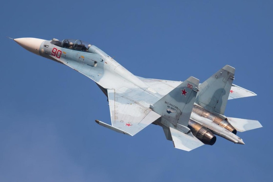 Tiêm kích đặc biệt Su-30M2 lần đầu được huy động tấn công Ukraine