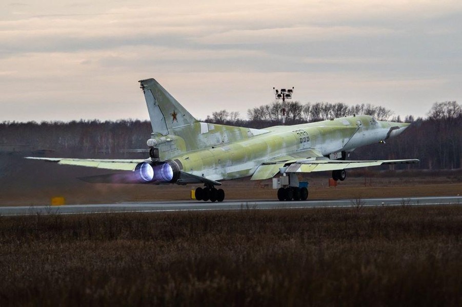 Không quân Nga nhận oanh tạc cơ Tu-22M3M nâng cấp giữa tình hình nóng