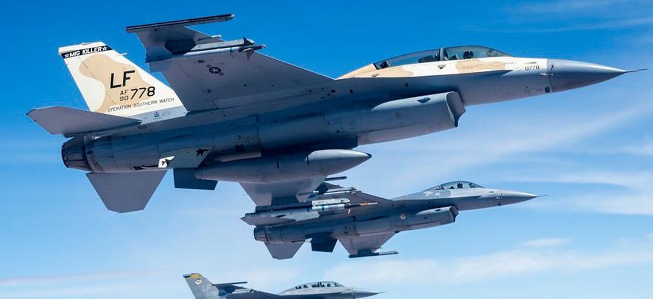 Đô đốc Mỹ: Ukraine sẽ nhận tiêm kích F-16 ngay đầu năm 2023