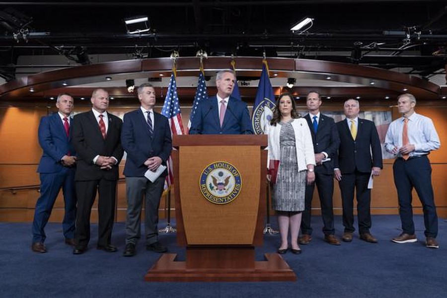 Ukraine lo lắng khi các thượng nghị sĩ Mỹ họp kín về hỗ trợ tài chính 