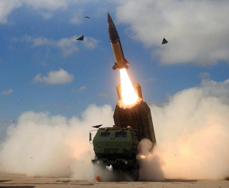 Tiết lộ chấn động: Mỹ bí mật cắt giảm tính năng của pháo HIMARS trước khi giao cho Ukraine