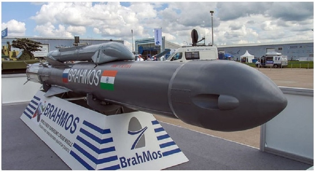Tiêm kích Su-30MKI Ấn Độ tấn công mục tiêu cách 450 km nhờ tên lửa BrahMos-A