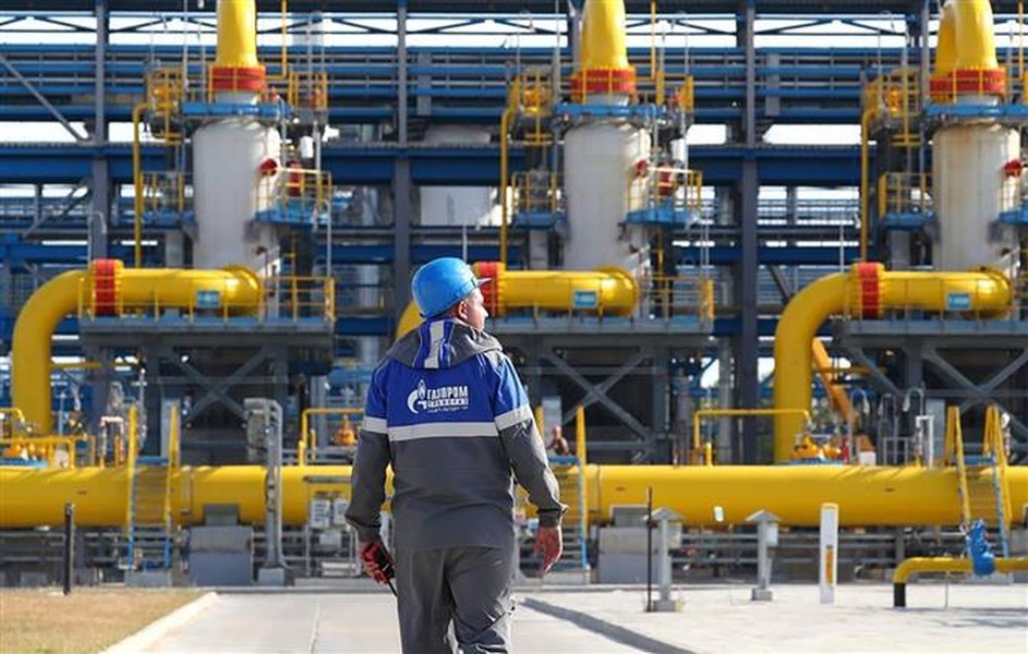 Mỹ vẫn âm thầm tiêu thụ lượng lớn dầu bị cấm vận của Nga