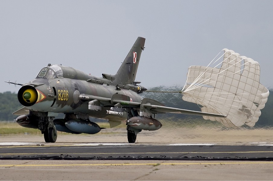 Tiêm kích-bom Su-17 Fitter là chiến đấu cơ tệ nhất của Liên Xô?
