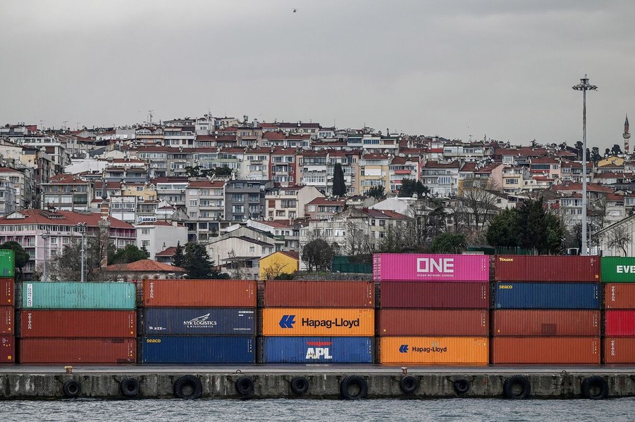 ‘Bước đi’ đầy bất ngờ của Thổ Nhĩ Kỳ khiến hàng hoá thiết yếu vào Nga thêm khó khăn