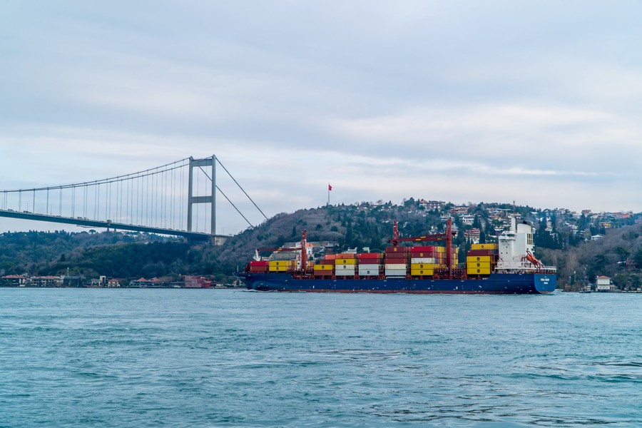 ‘Bước đi’ đầy bất ngờ của Thổ Nhĩ Kỳ khiến hàng hoá thiết yếu vào Nga thêm khó khăn