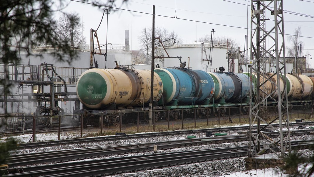 Mỹ thiệt hại nặng vì thiếu nhiên liệu diesel từ Nga chứ không phải châu Âu