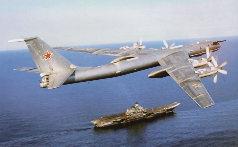 'Thợ săn tàu ngầm' cỡ lớn Tu-142 Nga tiếp tục 'gây choáng' cho đối thủ