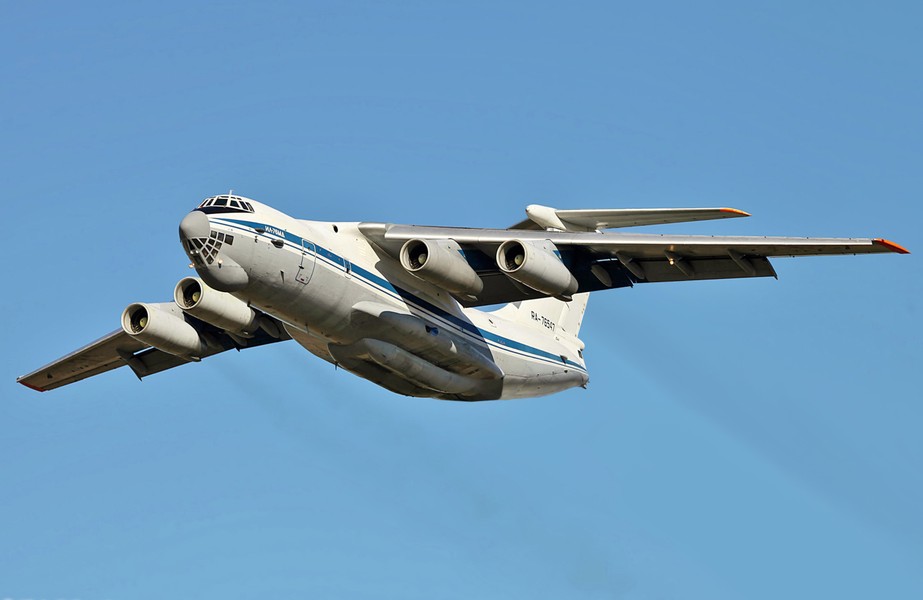 Máy bay vận tải Il-76MD-90A 'hoàn toàn nội địa' đầu tiên gia nhập Không quân Nga