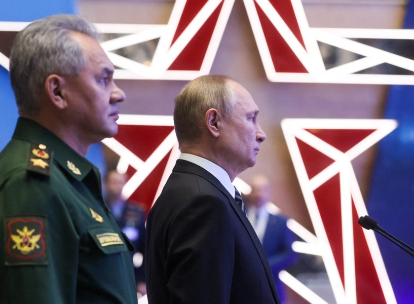 Phản ứng đáp trả mạnh mẽ của Tổng thống Putin làm 12 nước NATO lo ngại