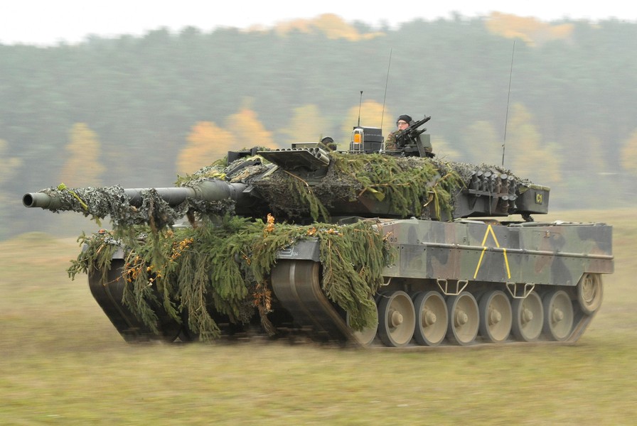 Nhà máy UralVagonZavod đang chờ chiếc xe tăng Leopard chiến lợi phẩm đầu tiên