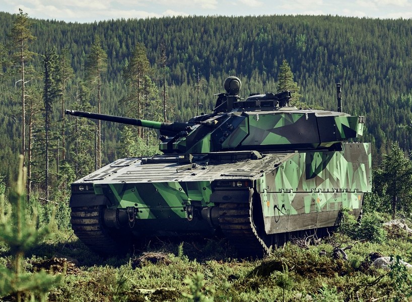 Ukraine bỏ số tiền cực lớn mua... 1.000 xe chiến đấu bộ binh CV90 tối tân?