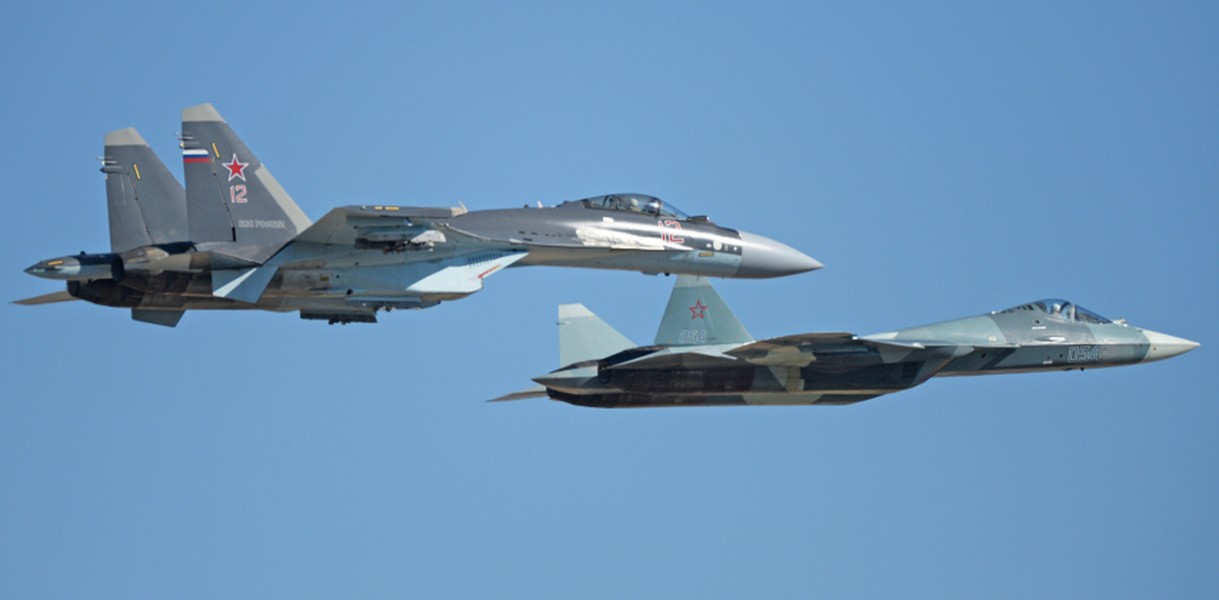 Không quân Nga nhận hàng loạt tiêm kích Su-35 giữa tình hình nóng