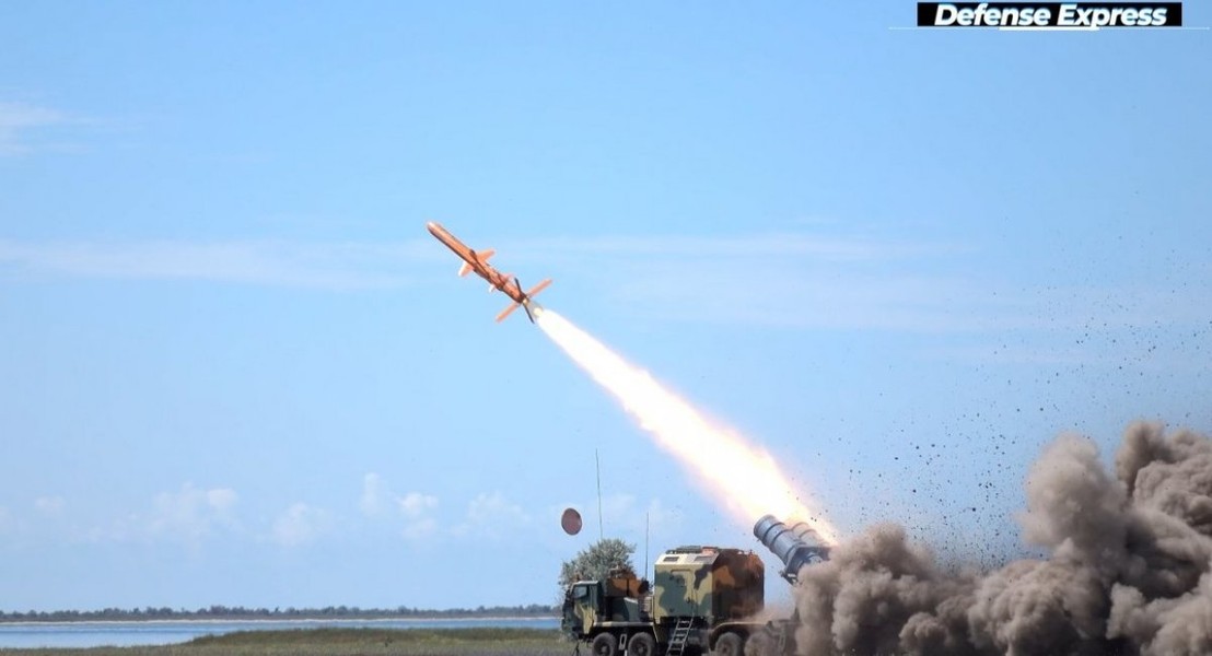 Tên lửa Neptune được nâng tầm bắn lên 400 km để tấn công mục tiêu mặt đất