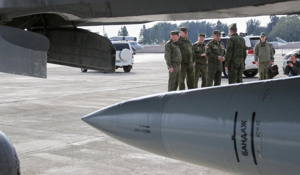 Câu hỏi lớn đặt ra khi Nga tuyên bố Su-34 lần đầu phóng tên lửa siêu thanh Kh-47M2 Kinzhal