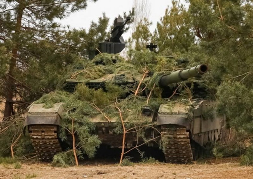 Xe tăng Challenger 2 bị phá hủy Ukraine bất ngờ thu được T-90M Proryv hiện đại hơn của Nga?