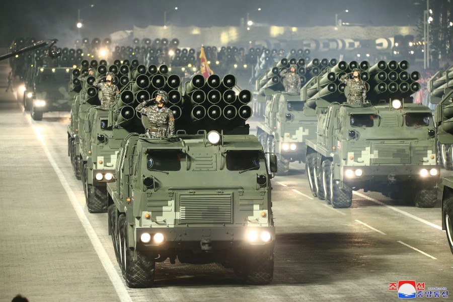 Pháo phản lực KN-09 và KN-25 Triều Tiên: Mang sức mạnh hoàng khiến phương Tây ngưỡng mộ
