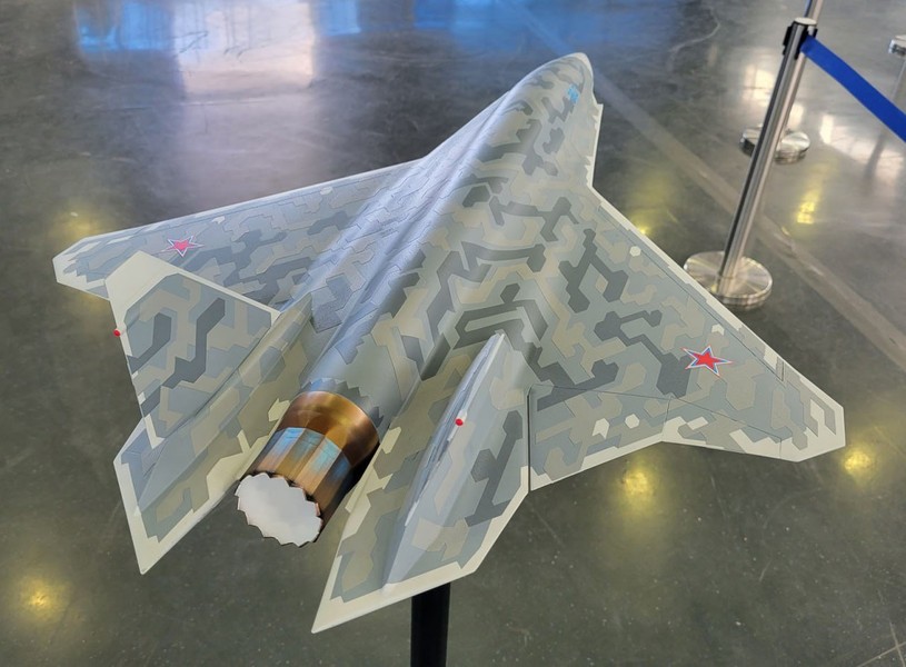 Nga trình diễn tiêm kích Su-75 Checkmate không người lái với thiết kế mới