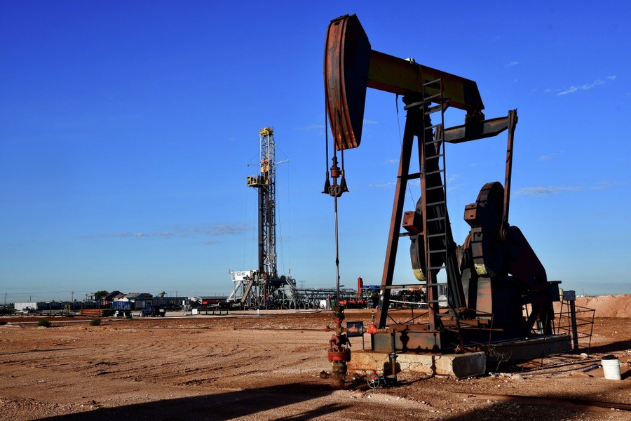 Nguy cơ dầu mỏ tăng giá ‘phi mã’ do cuộc xung đột Israel - Hamas