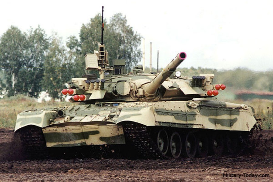 Đại tá Nga nói về xu hướng tăng cường phòng vệ cho xe tăng
