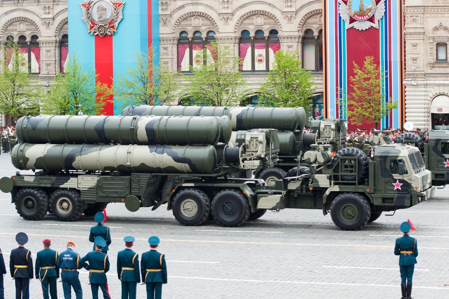 Nga mua tới 1.000 tên lửa tầm xa 40N6 cho tổ hợp phòng không S-400