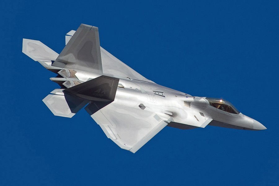 Không quân Mỹ sẽ có tiêm kích cỡ lớn và rẻ để thay thế F-16?