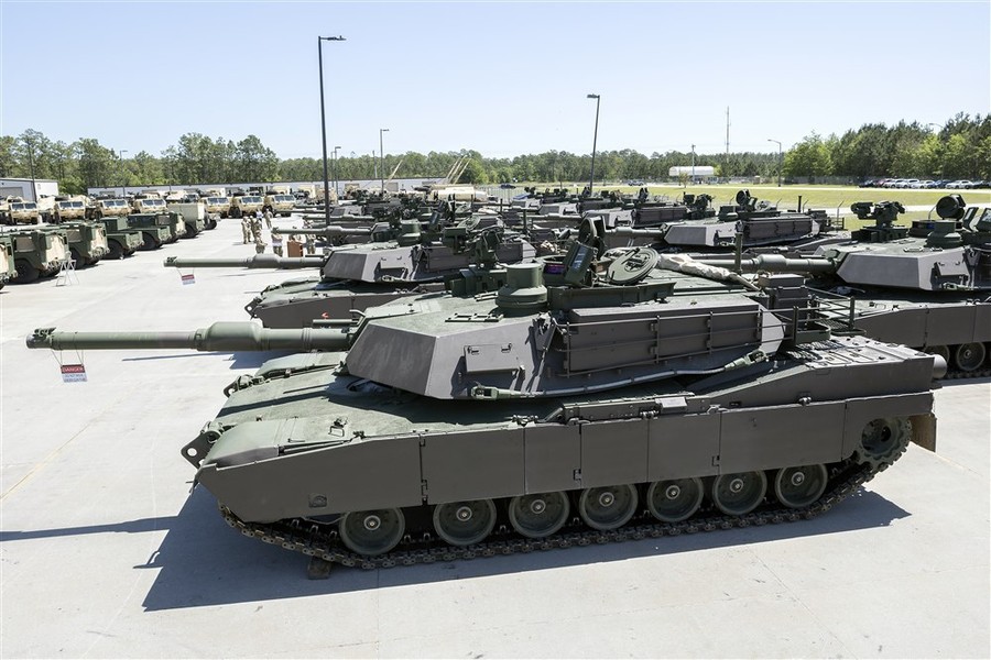 Tổng thống Zelensky nói lý do xe tăng Abrams không thay đổi được tình thế