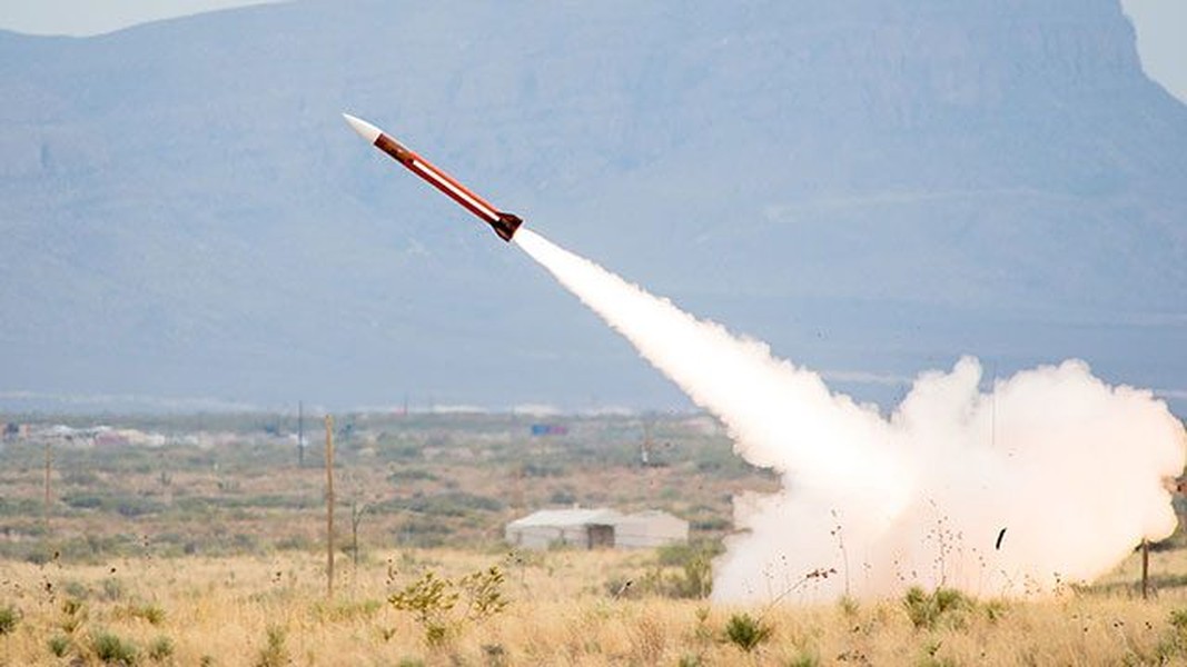 Tên lửa S-400 bị hệ thống phòng không Patriot bắn hạ?